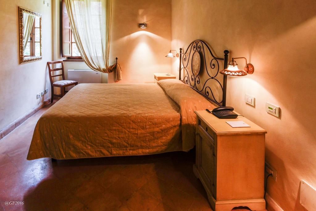 San Pietro Sopra Le Acque Resort & Spa มัสซา มาร์ตานา ภายนอก รูปภาพ
